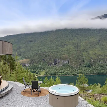 Camping Fjordpanorama- The Panorama View 2 Sogndal