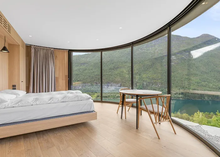 Campingplads Fjordpanorama- The Panorama View 2 Sogndal